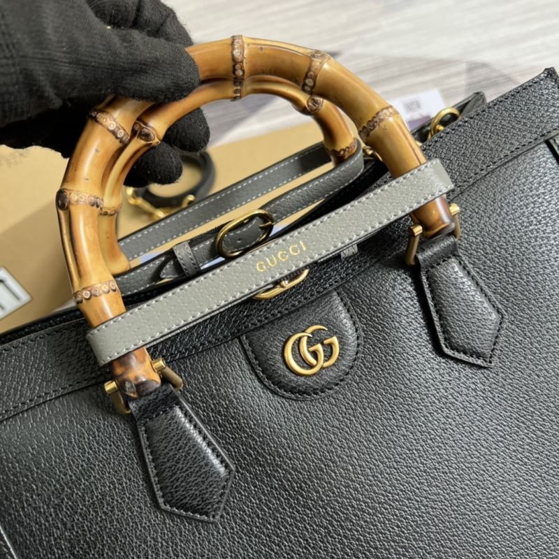 Gvc*1 tote bags
